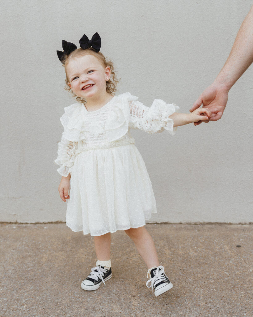 toddler girl photo session outfit